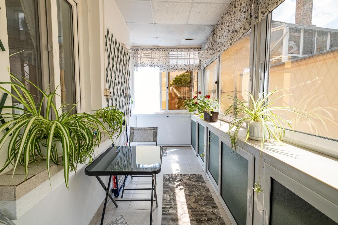 Aristocratic 2Bdrm Central Apartment Варна Екстер'єр фото